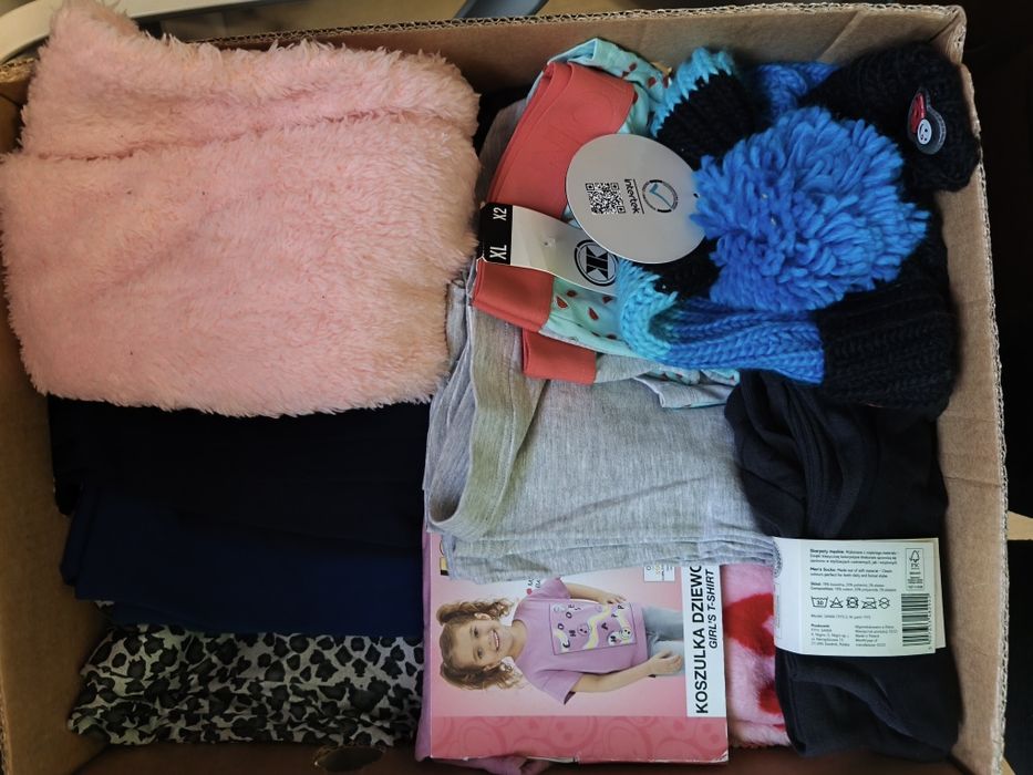 Karton mix ubrań dziecko, damskie, męskie biedronka i inne