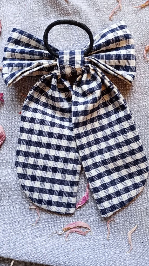 Haftowana biżuteria - ręcznie robiona kokarda do włosów handmade