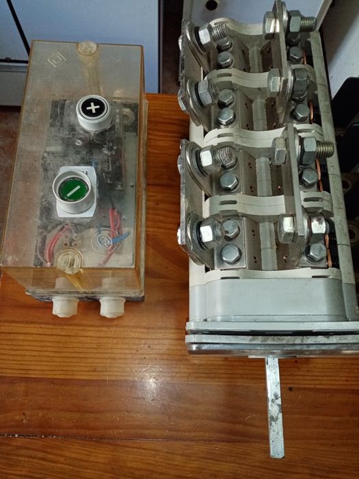 Material elétrico de alta e média tensão