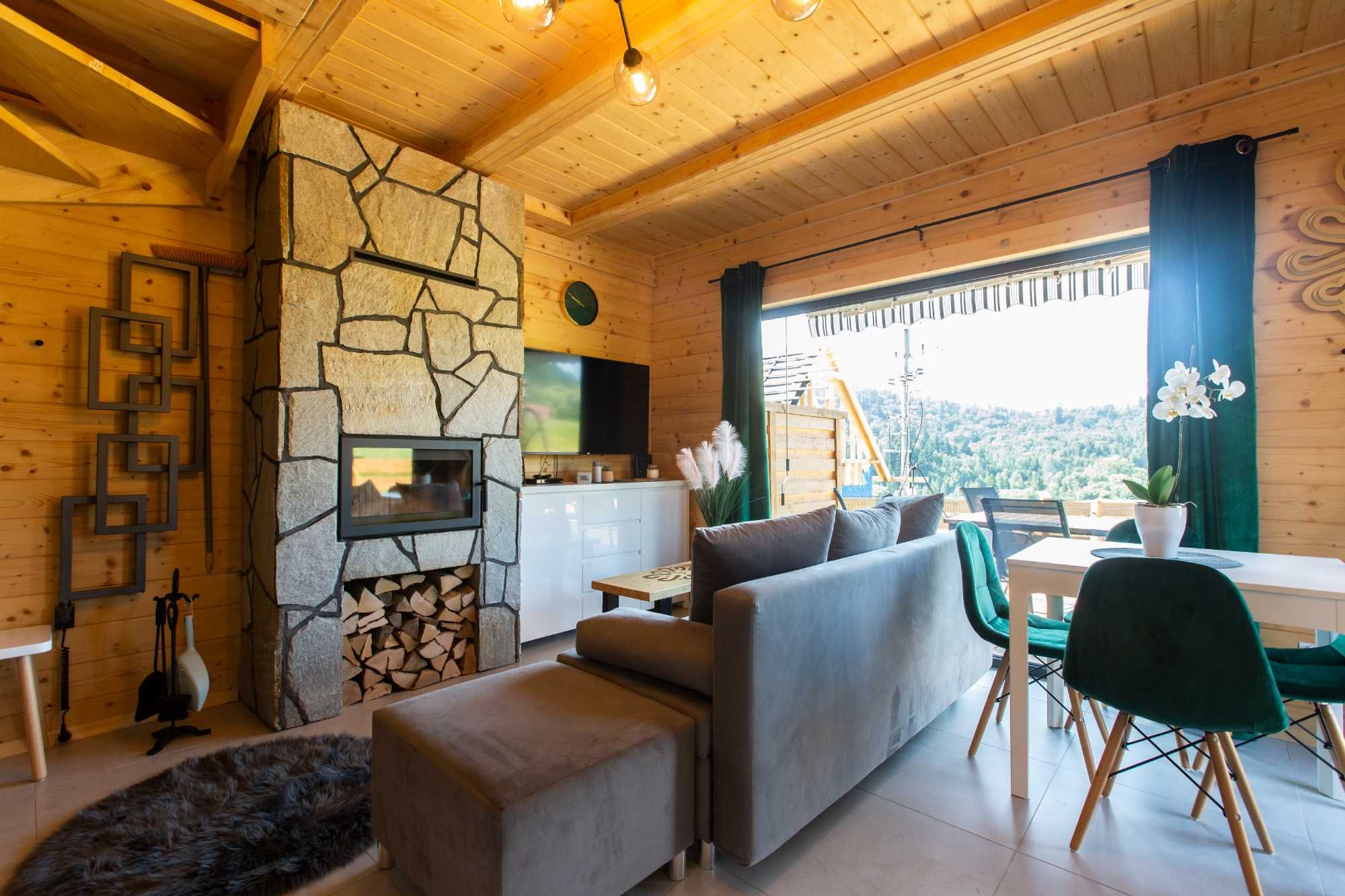 Domek w górach nad jeziorem Czorsztyńskim jacuzzi sauna kominek