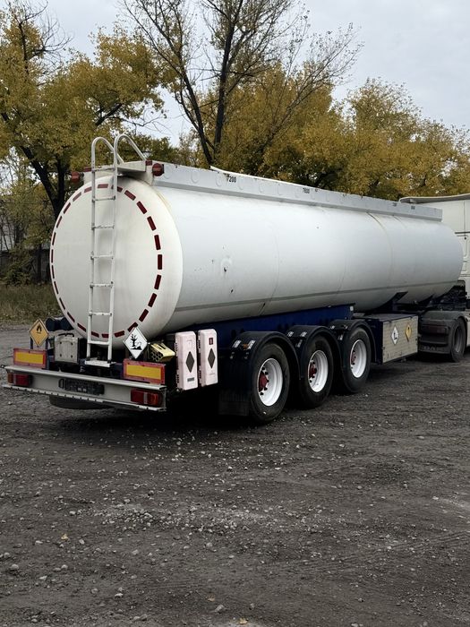 Напівпричіп SIMATRA 2001рік