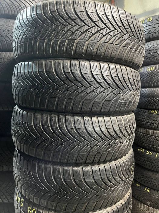 Комплект зимової гуми 205/60/16 Semperit