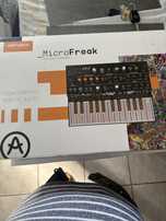 Arturia Microfreak Syntezator