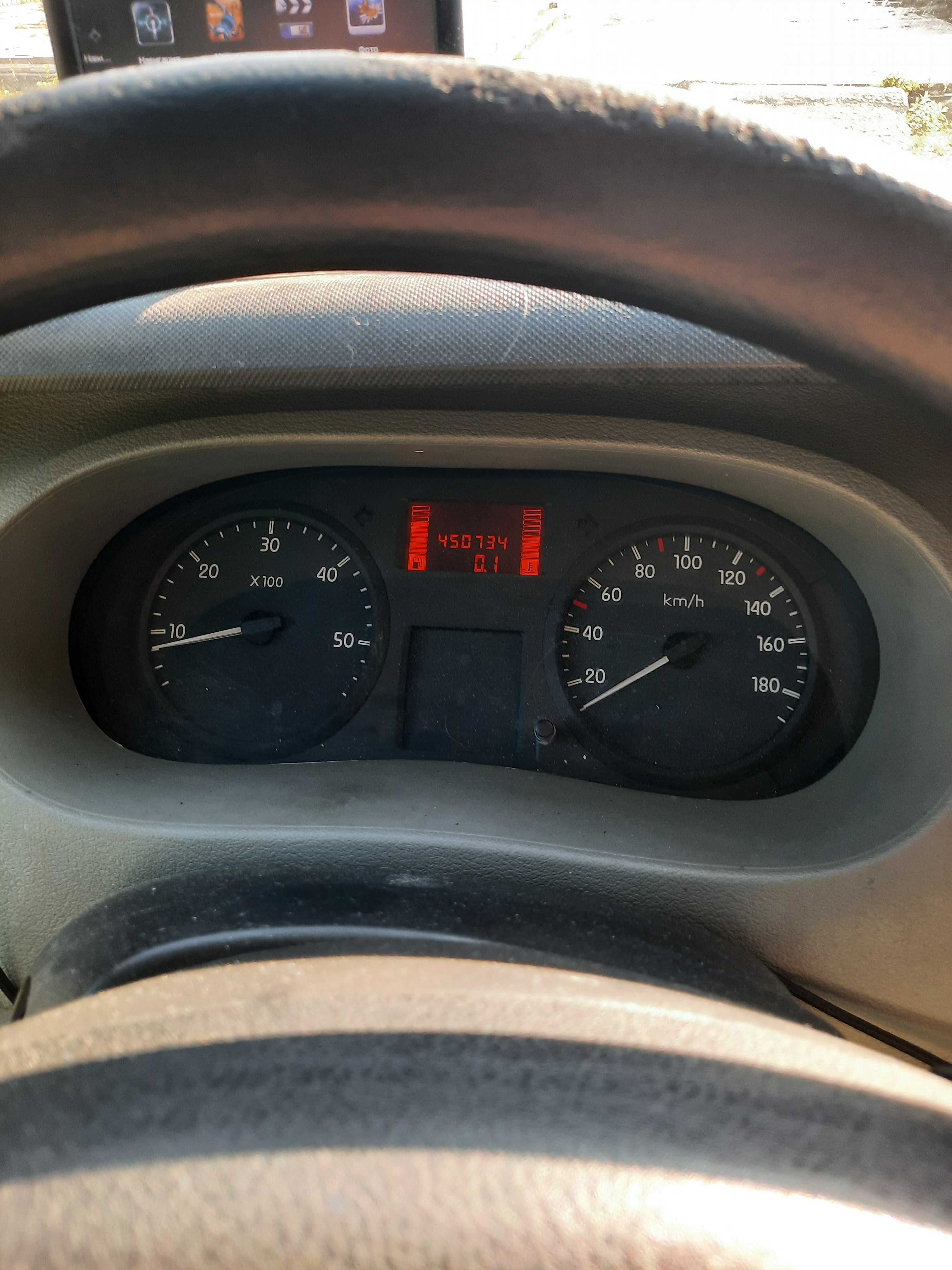 Renault Master 2007 2.5D 120KM, Webasto, CB radio, hak, stan bdb L3H2