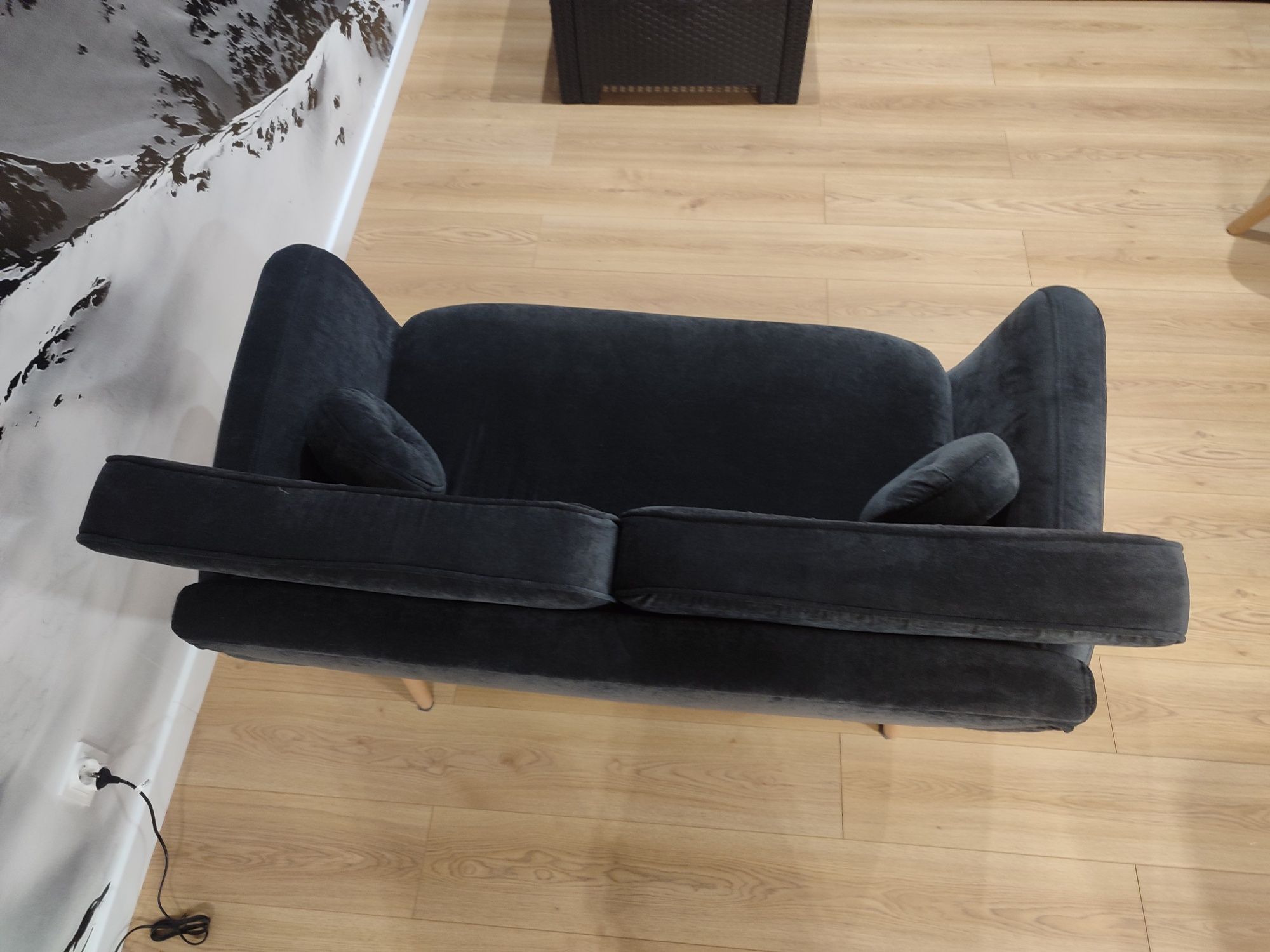 Sofa dwuosobowa Rea 140 cm