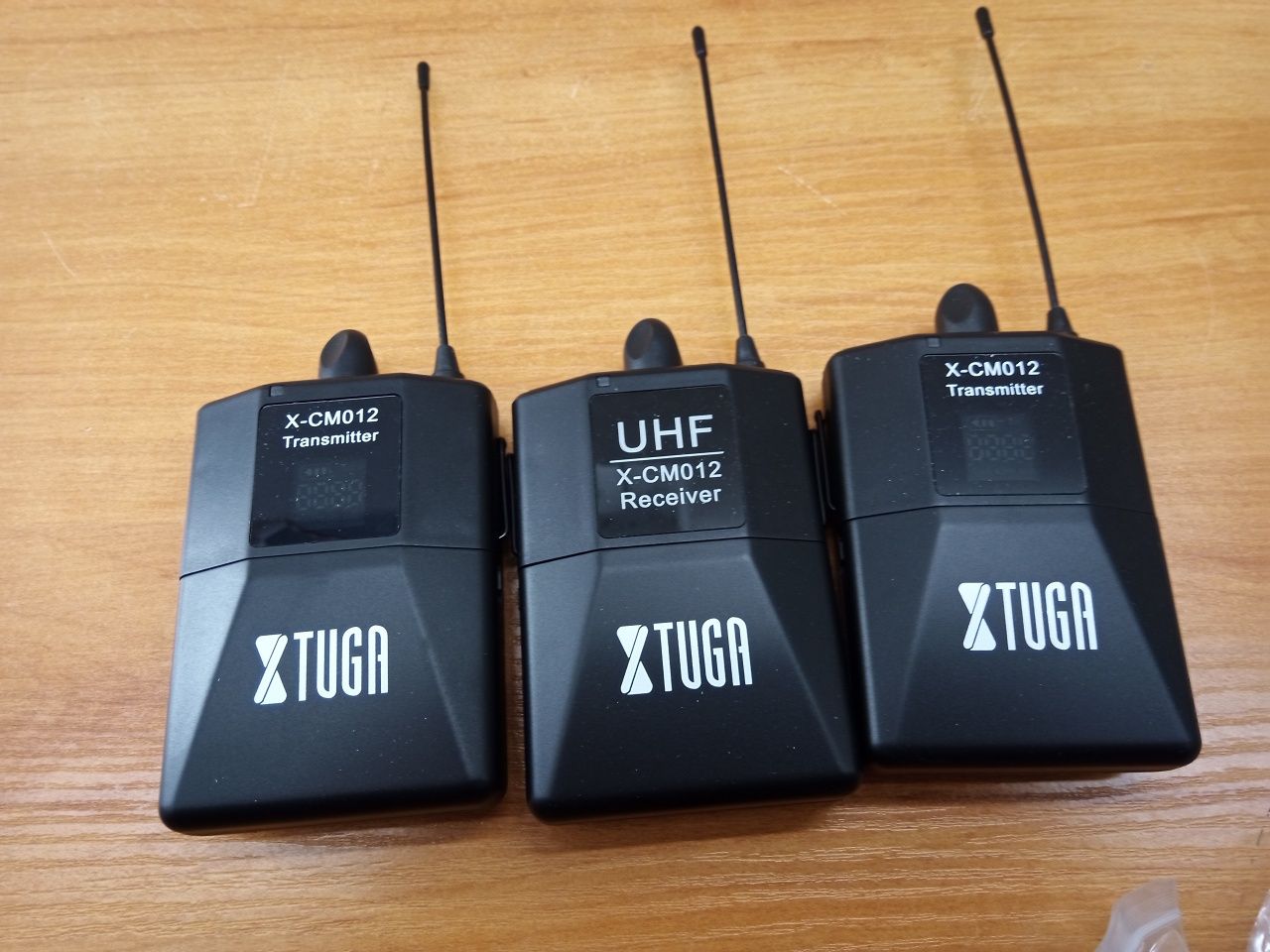 XTUGA X-CM012 UHF Podwójny mikrofon bezprzewodowy