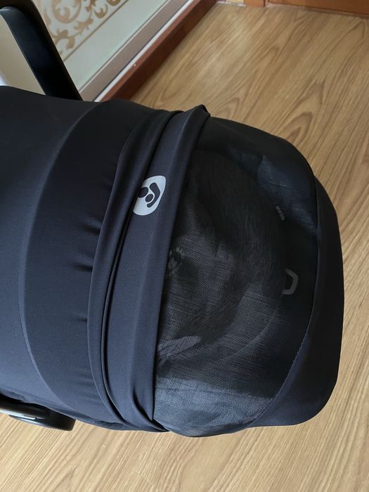 Автолюлька Maxi Cosi 0-12міс. З базою в комплекті. Isofix