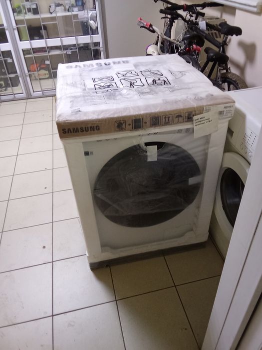 Продам стиральную машину