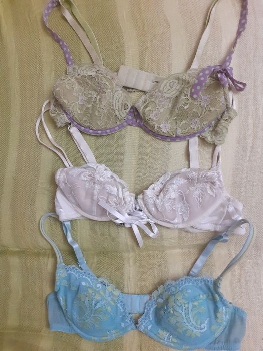 Бюстгальтер Подросток 70А Италия /топ  Calvin Klein WONDERBRA оригинал