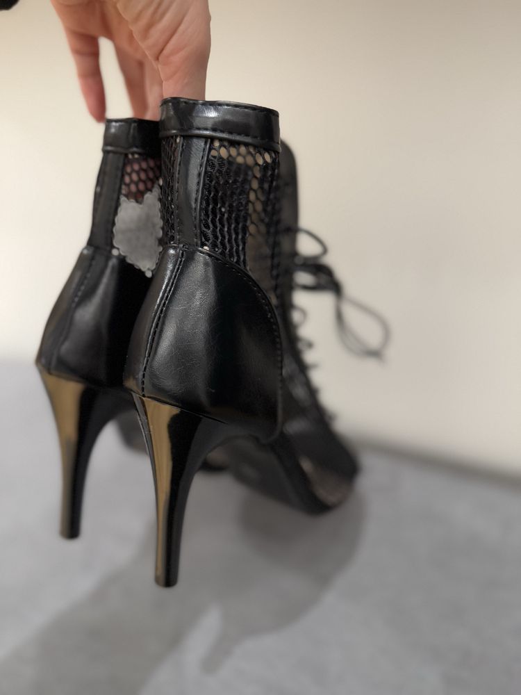 Buty na obcasie high heels szpilki obuwie do tanca