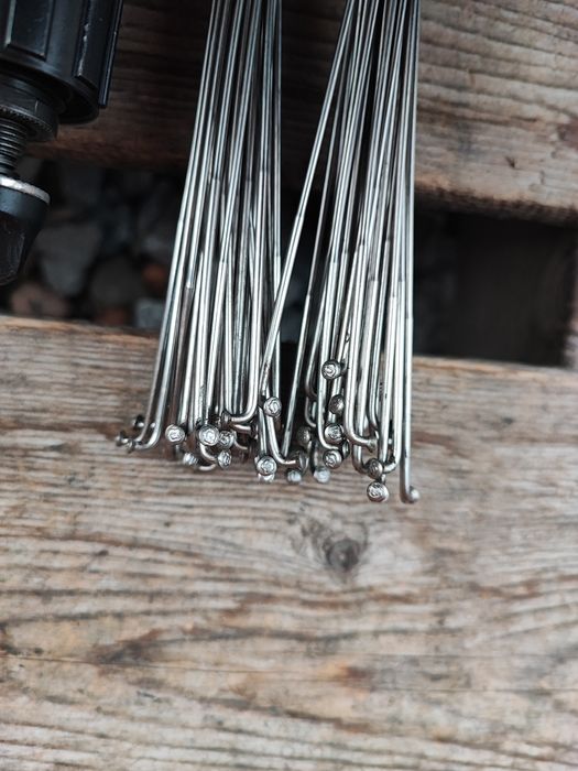 Piasty kół rowerowych Shimano Deore XT Parallax M737 8s Retro MTB