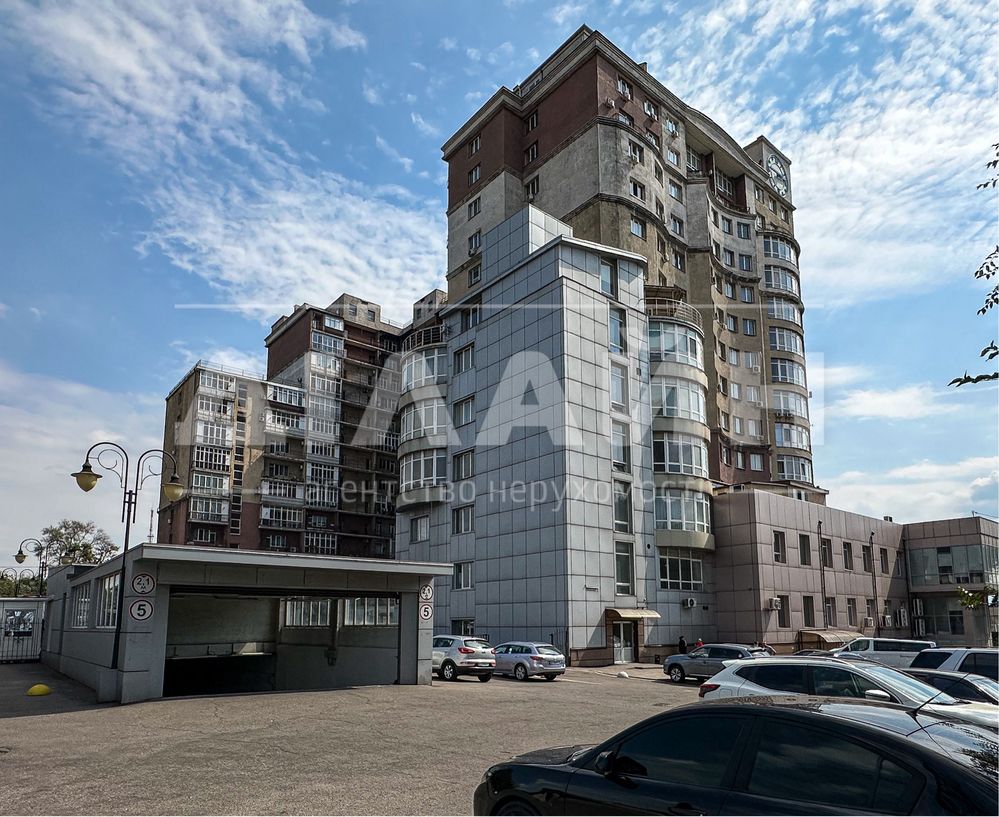 Без % - 400 м2 , двух уровневая в ЖК Лермонтово