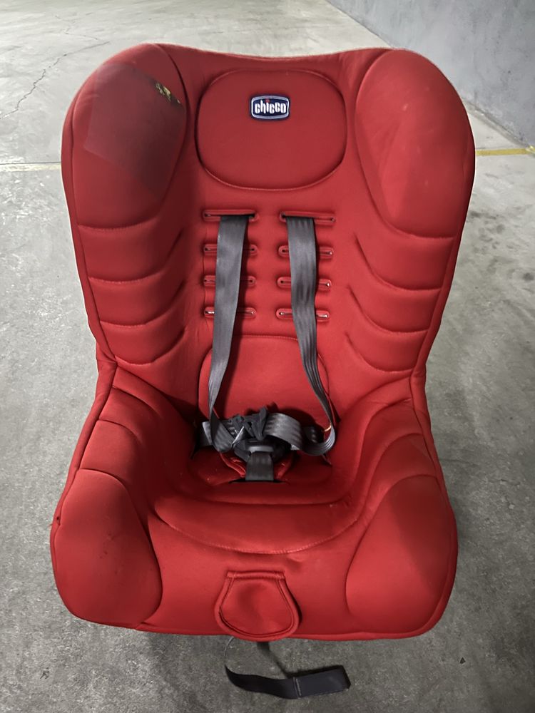Cadeira auto da marca chicco