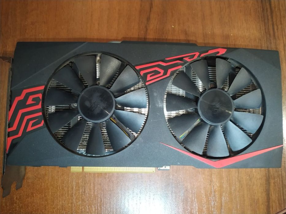 Відеокарта Asus rx570 4gb(гб)