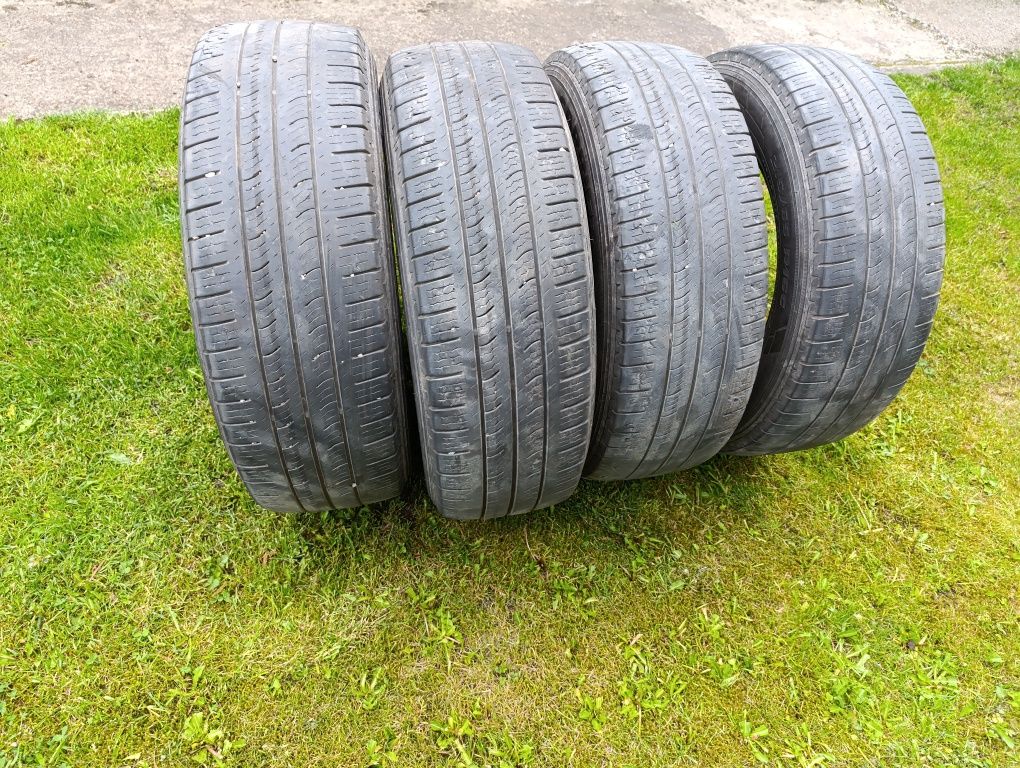 Opony wielosezonowe bus Pirelli 215/65 R16C komplet