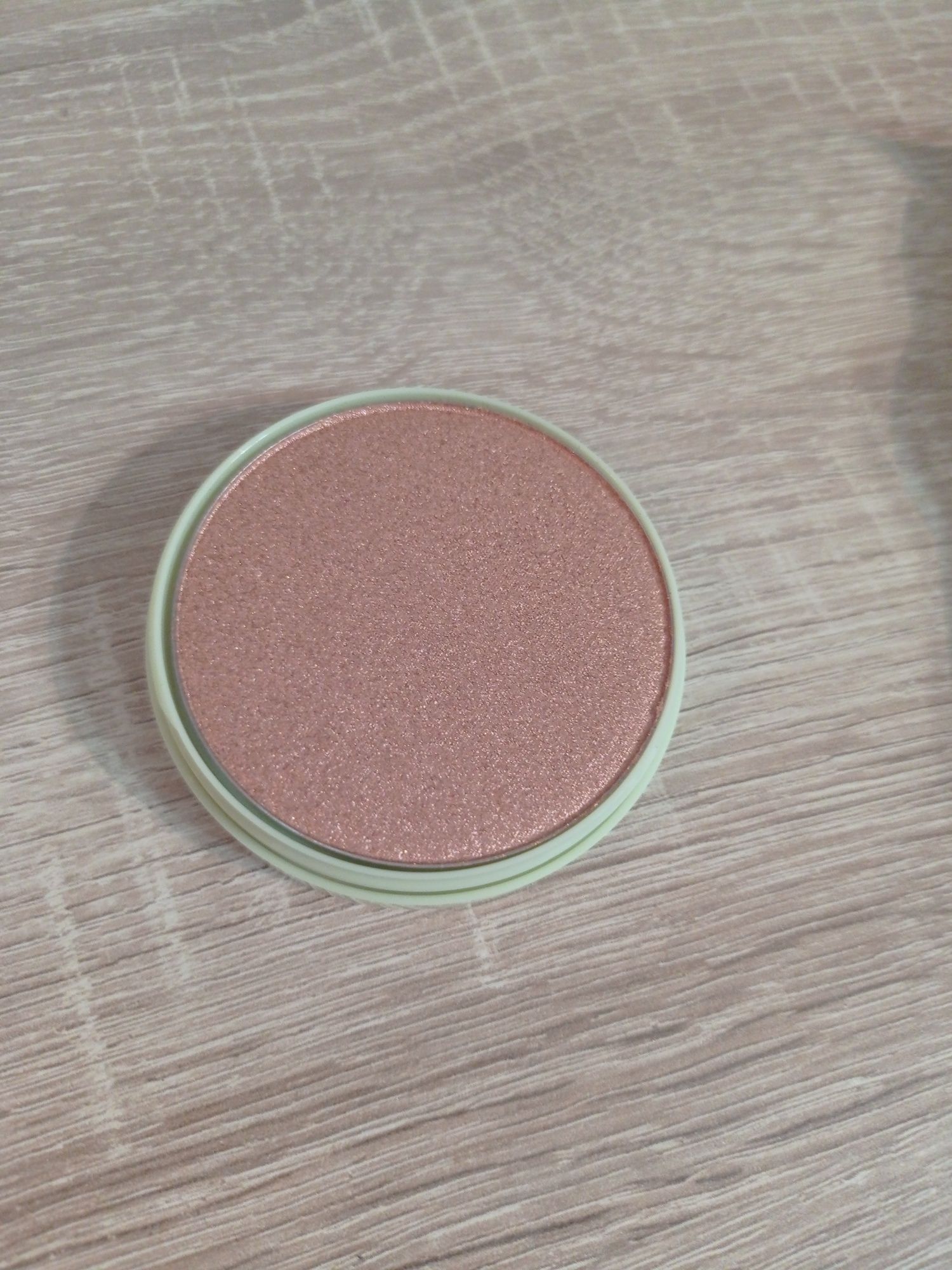 Pixi Nowy! Glow-y Powder Radiance Powder Fetch