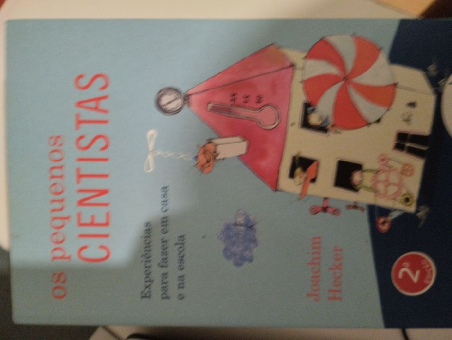 Livro "Os pequenos Cientistas"