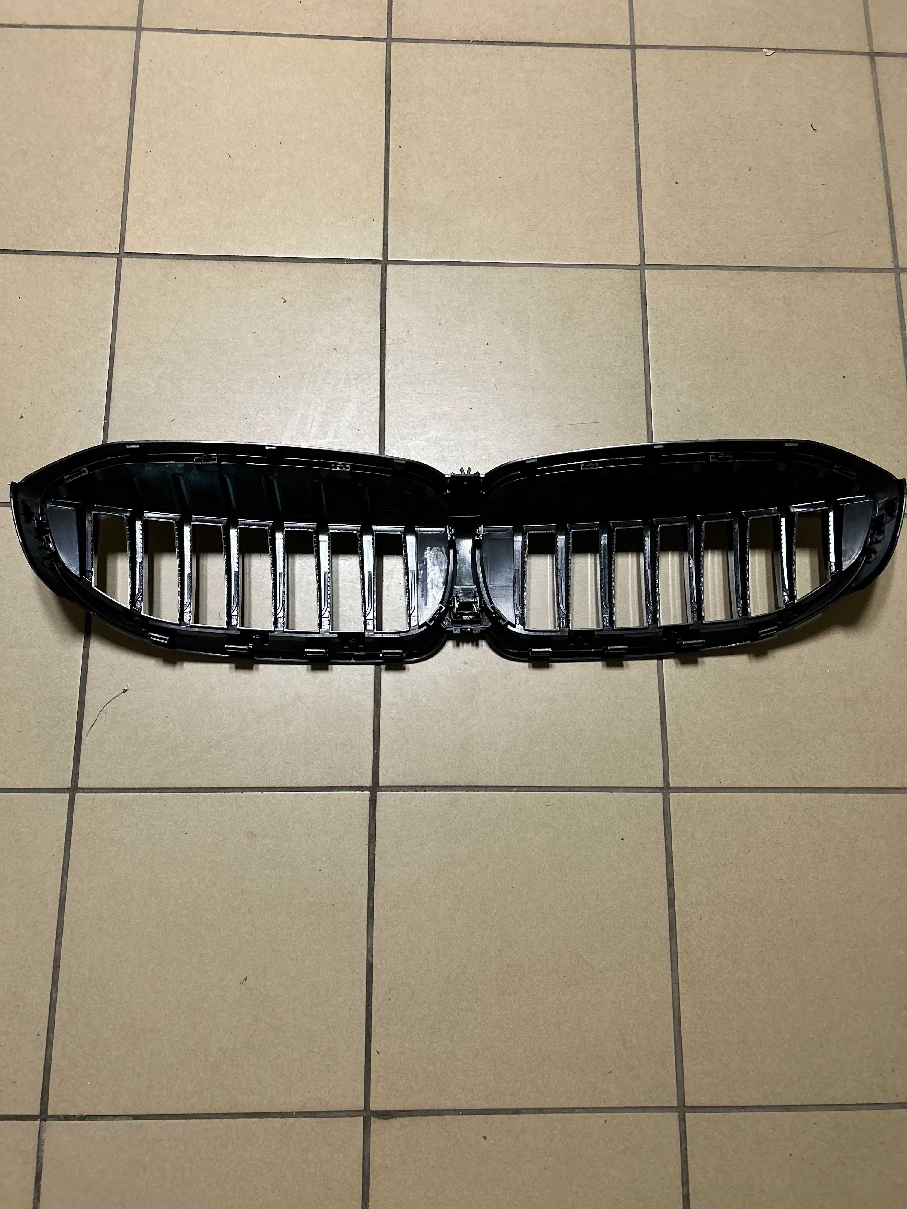 Решітка радіатора BMW 3 G20 G21 передні ноздрі 51138072085