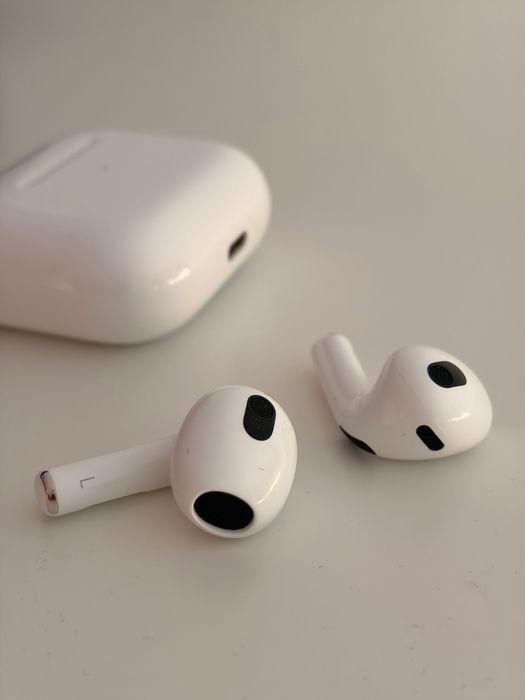 Apple AirPods 3 novos