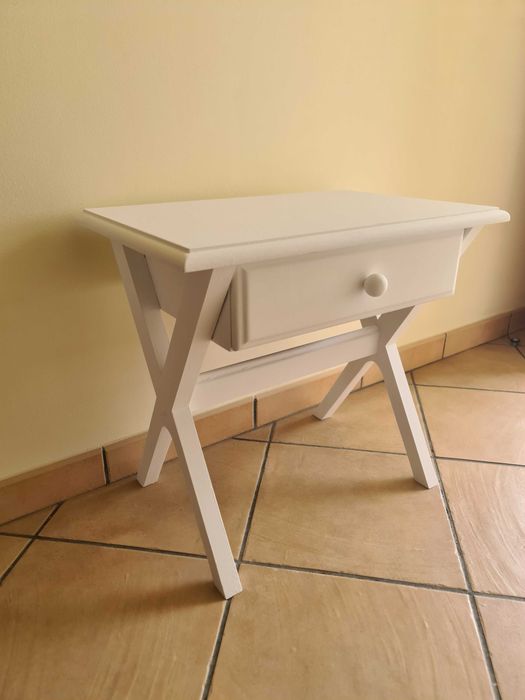 Mesa Cabeceira Apoio Móvel Mesinha Branca em Madeira - Wood Table
