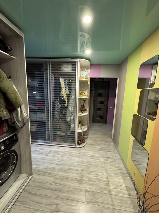 Двокімнатна квартира в тихому районі міста