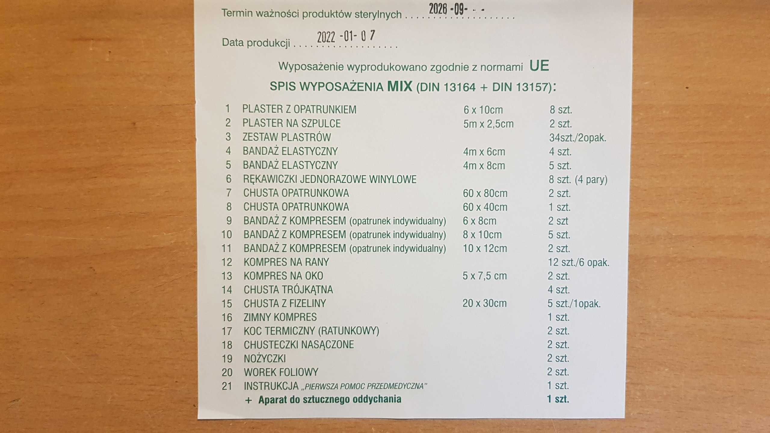 Apteczka przenośna z wieszakiem  K20 MIX (DIN 13164+DIN 13157+USTNIK)