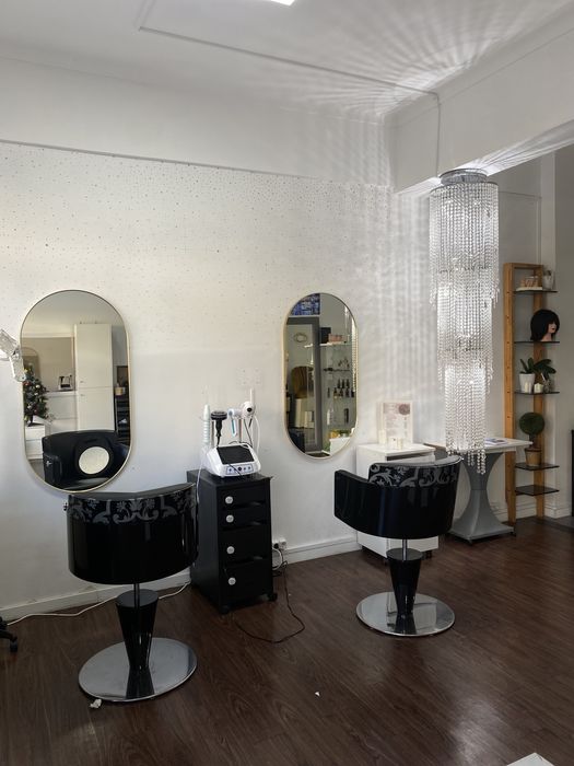 SALA PRA ESTETICA / CADEIRA PRA CABELEIREIRO