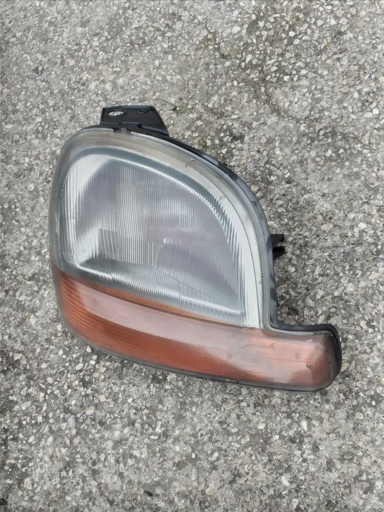 Farol Direito Renault Kangoo Ano 2000