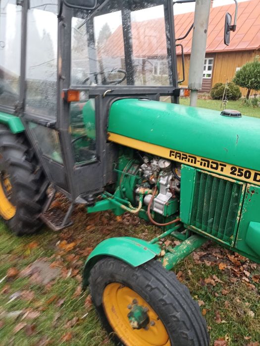 Ciągnik Farm/mot 250 D