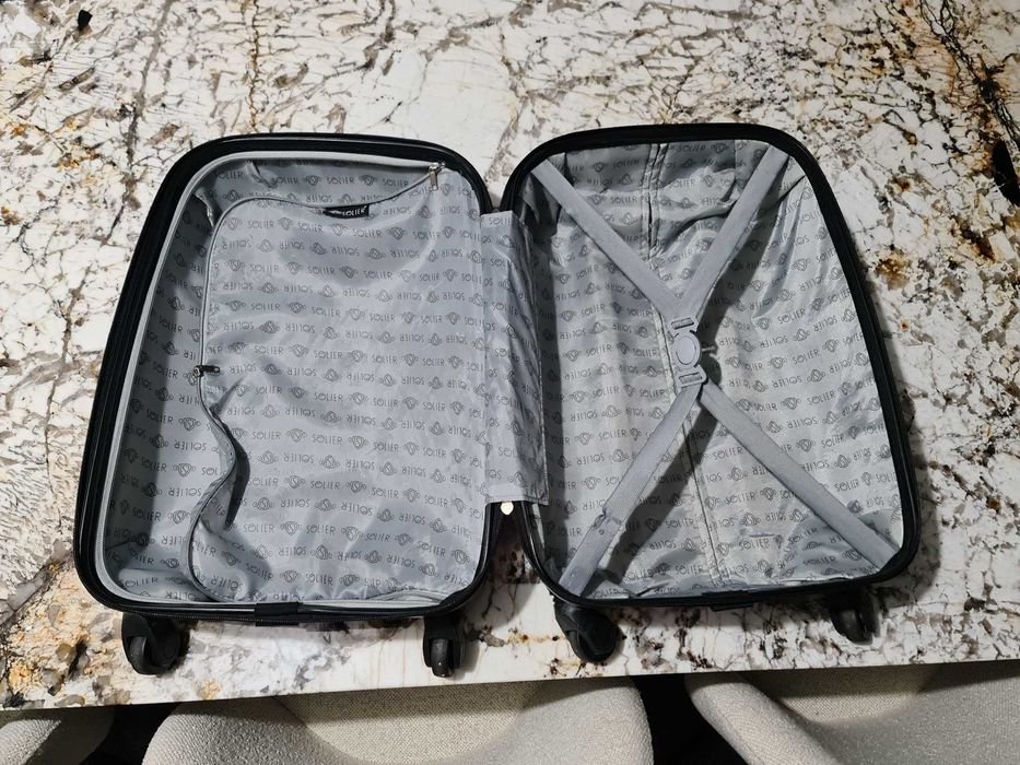 Walizka kabinowa Solier