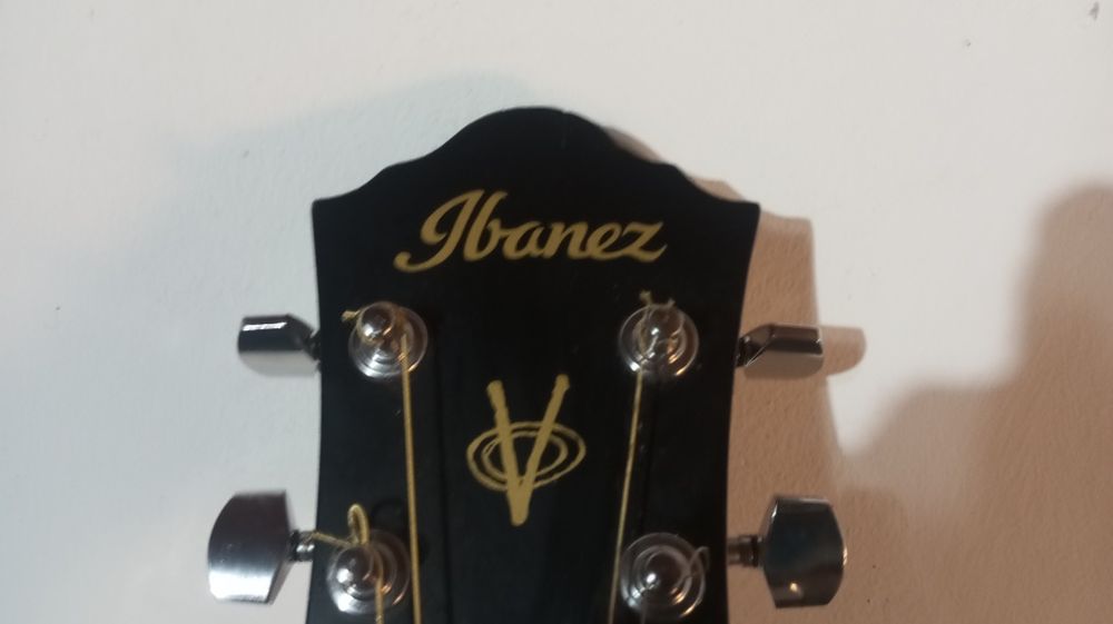 Guitarra acústica ibanez