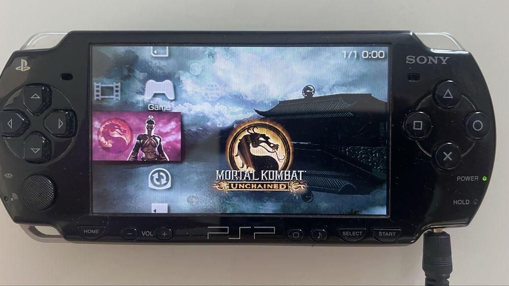 PSP 2003 Slim & Lite (Європейська версія)