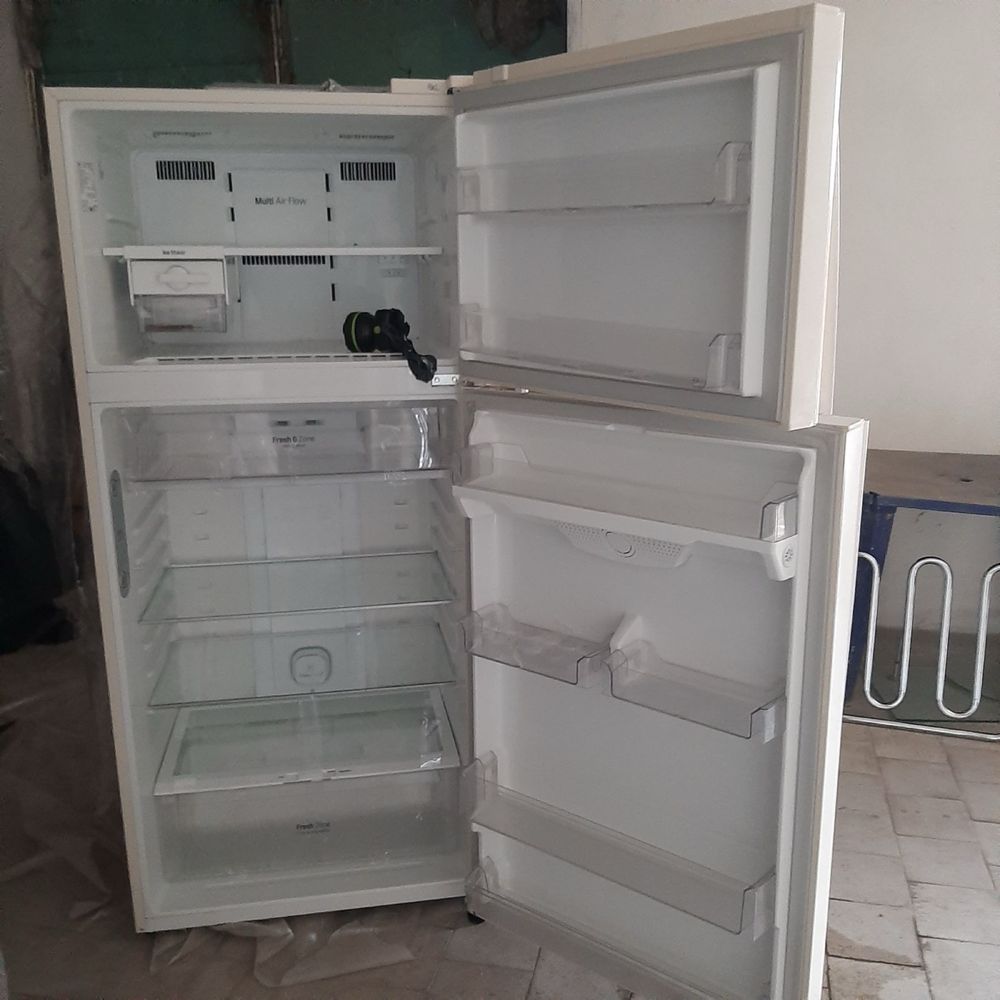 Холодильник LG в отличном состоянии