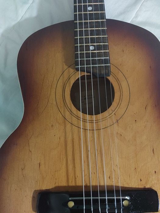 Класична гітара для початківців.