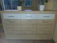 Komoda CanCan black red white