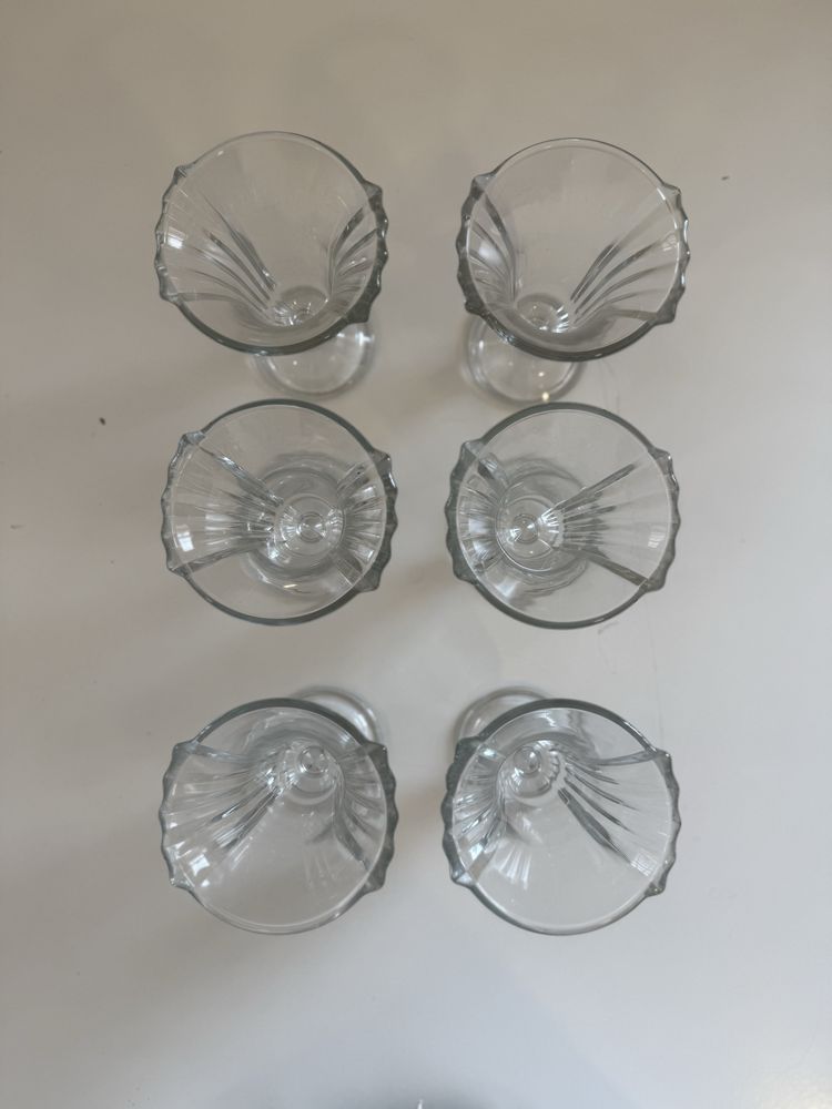 Conjunto de 6 taças altas, em vidro