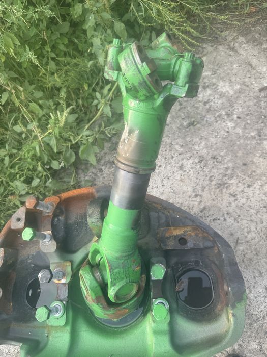 Запчастини на трактор Джон Дир John deere 8335 R