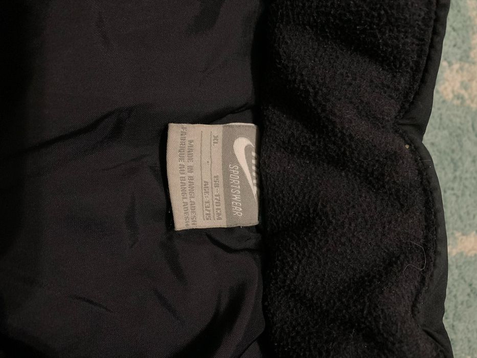 Nike Чорна Куртка