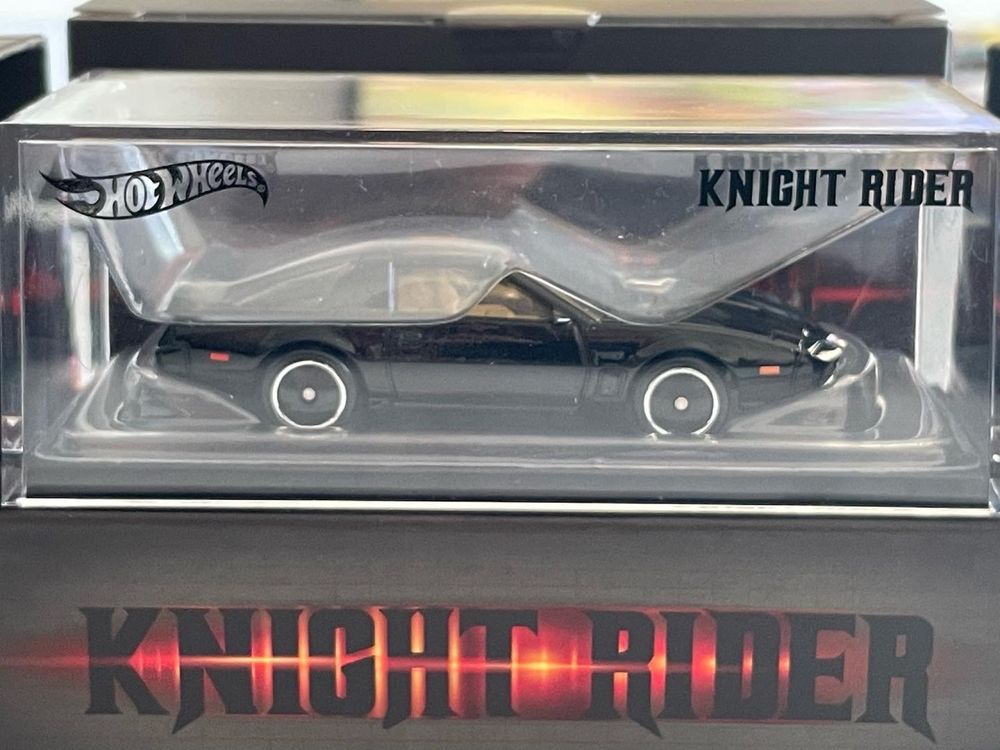 Hot Wheels RLC Knight Rider K.I.T.T ledy świecą