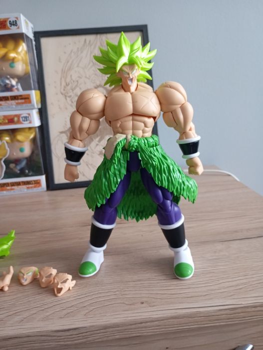 Dragon ball figurka broly ruchoma