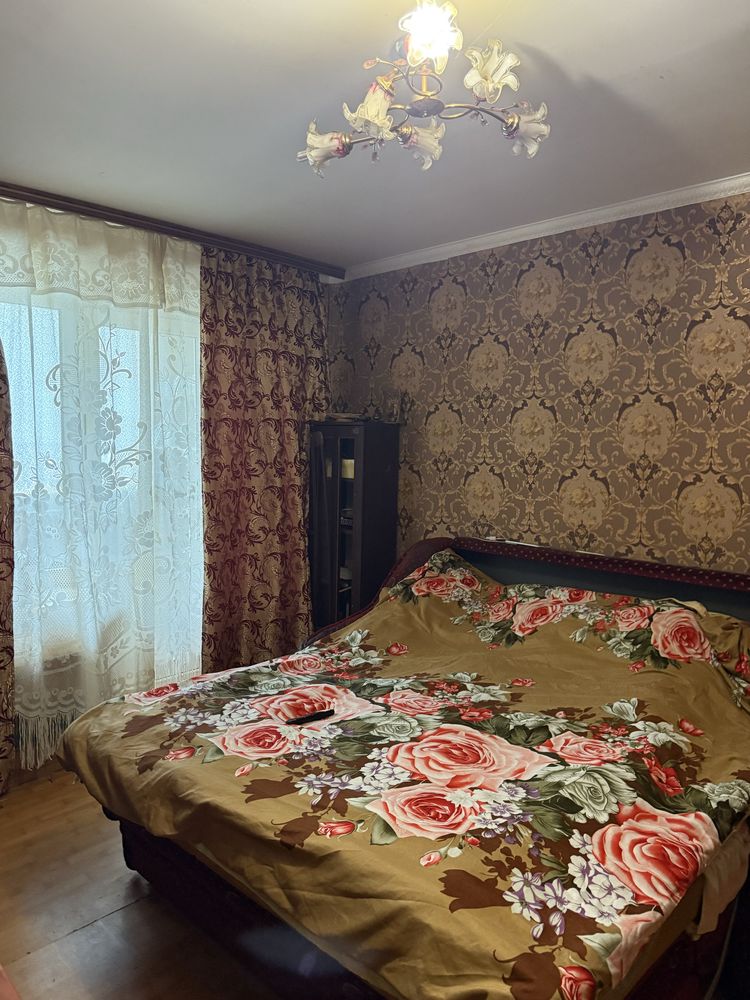 Продам 3 кімн. Квартиру в Обухові, вул. Киівська 31,,