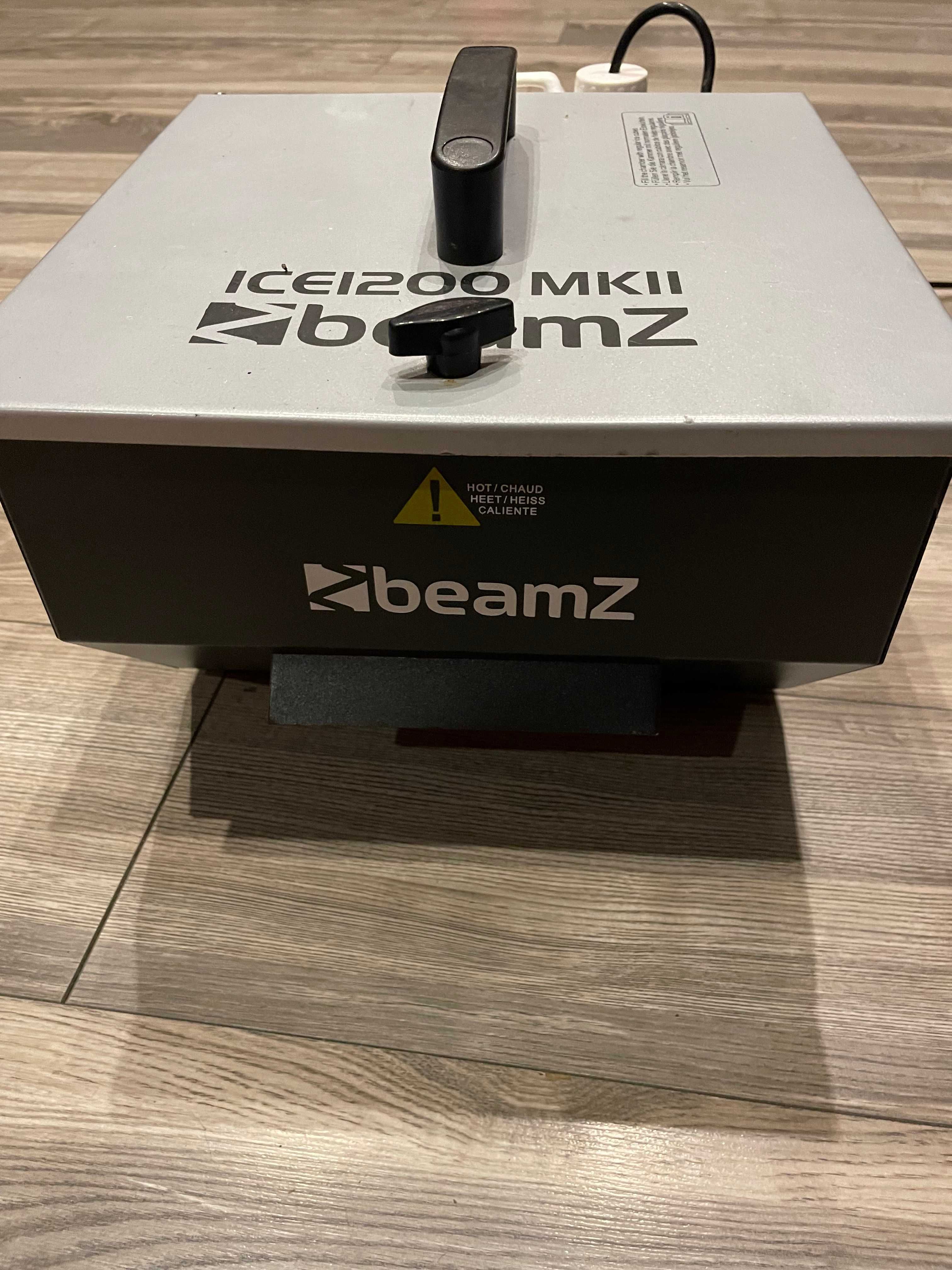 Wytwornica dymu BeamZ ICE1200