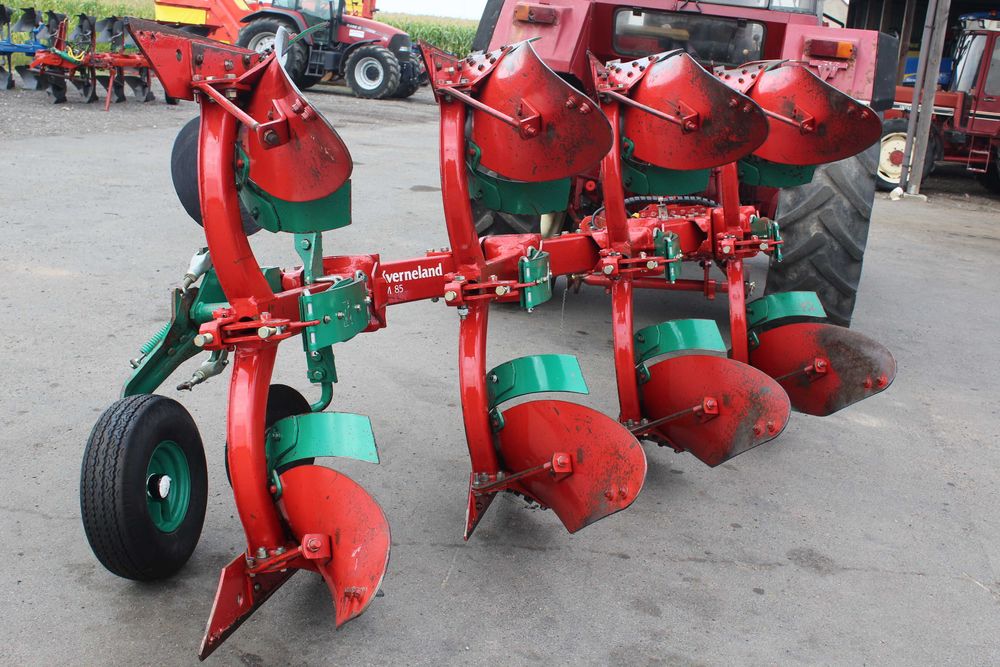Pług KVERNELAND EM 4 skibowy overum kuhn