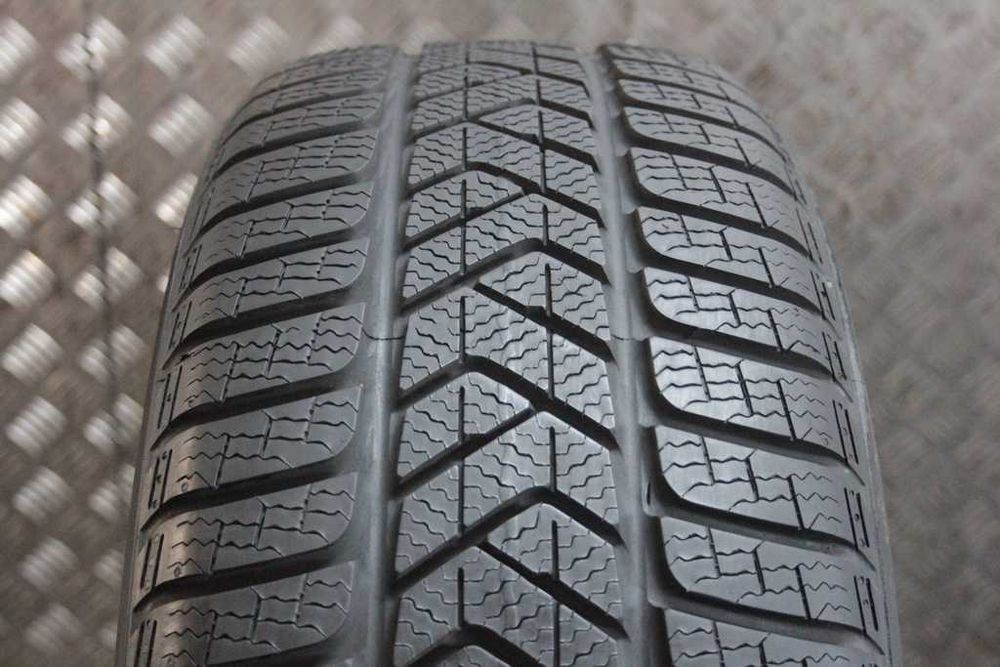 225/45/18 Pirelli Sottozero 3 225/45 R18 95H XL