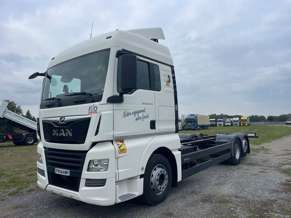 MAN TGX 26.470  Rama 8.20m