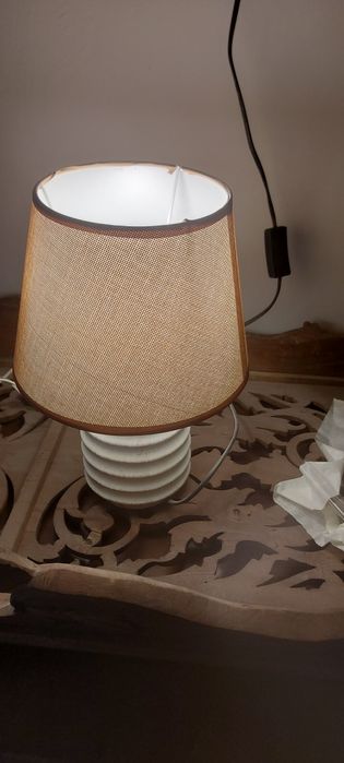 vendo lustre com pouca luz ao gosto