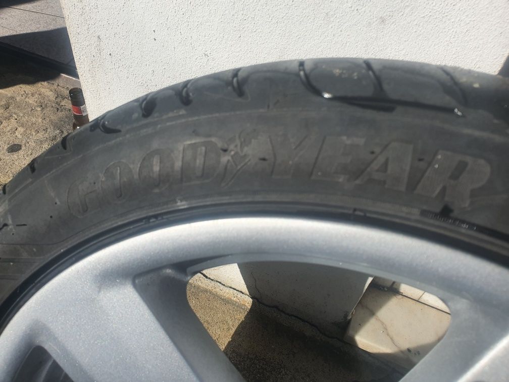 Jantes RS6 com pneus 245/40-R18