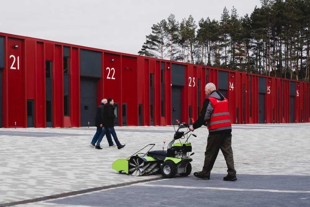 Оренда приміщення 1 000 м² Prostir під склад, шоурум, торгове