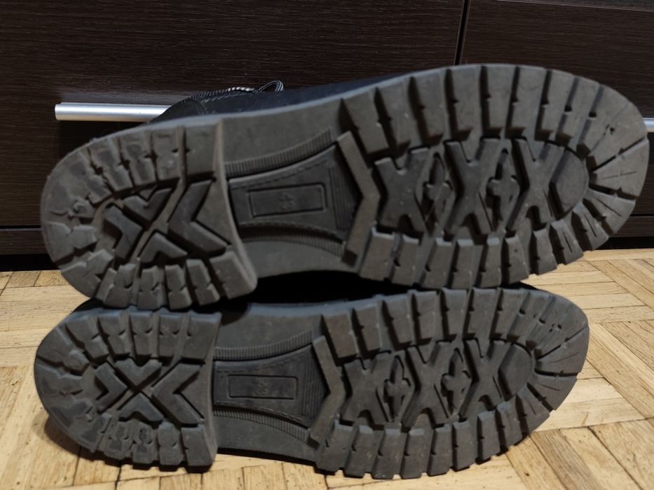 Buty trapery zimowe r.43