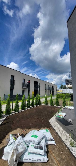 Pielęgnacja ogrodów,trawników,drzew, żywopłotów Profesjonalny ogrodnik